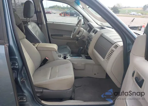 2012 Ford Escape Xlt z USA, uszkodzony, nr VIN 1FMCU9D74CKB81685